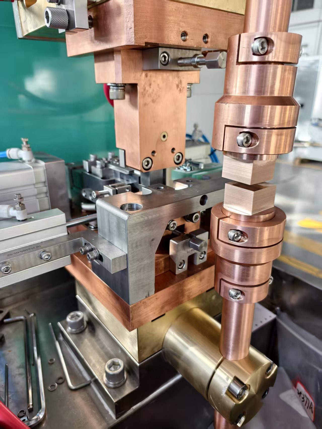 details about the HAIFEI 600KVA Aluminum Diffusion Welder details about the HAIFEI 600KVA Aluminum Diffusion Welder